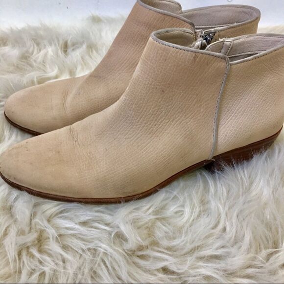 Sam Edelman “Petty” Ivory Suede Booties. 10 - Picture 3 of 6